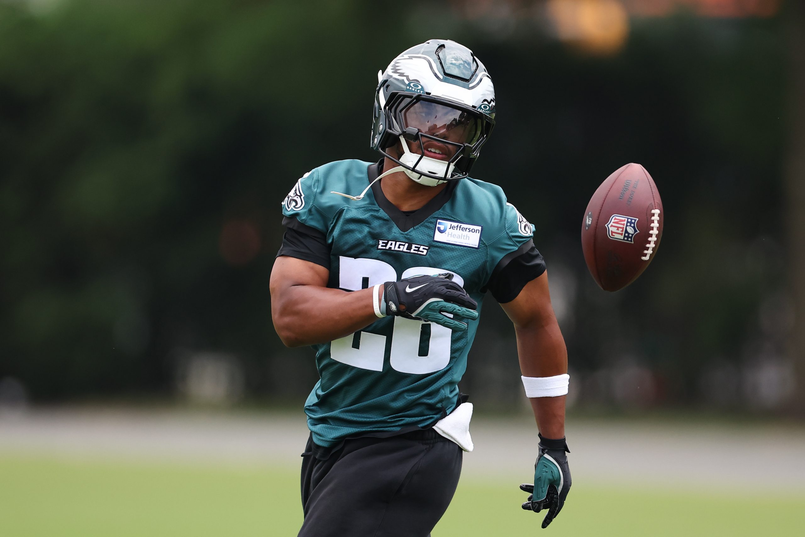 NFL Trade Deadline 2026: Top 10 Candidates and Potential Destinations Ft. Saquon Barkley to Minnesota Vikings