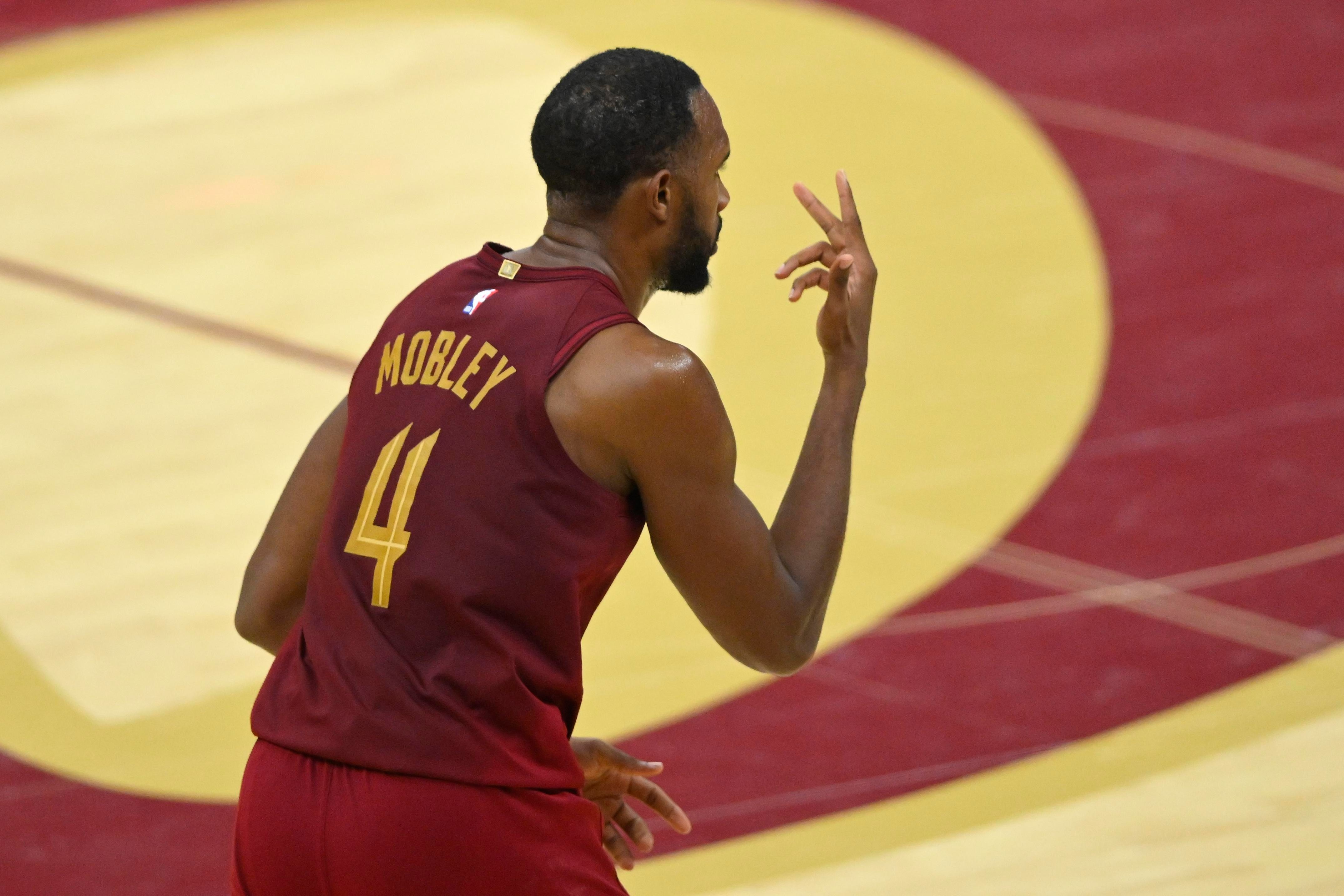 Diving deeper into Cavs win over Wizards: Evan Mobley finds his shot