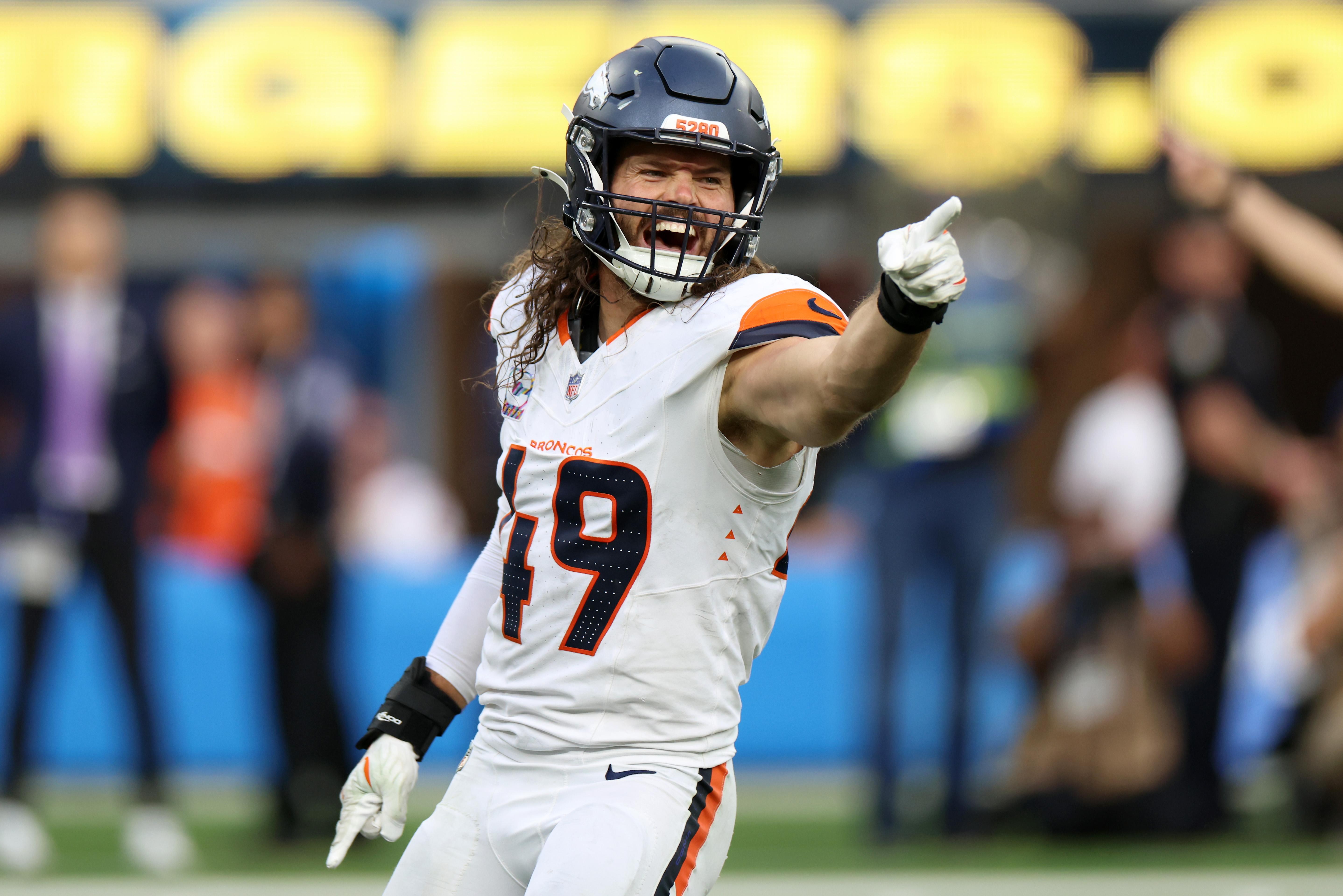 Alex Singleton named AFC Defensive Player of the Week